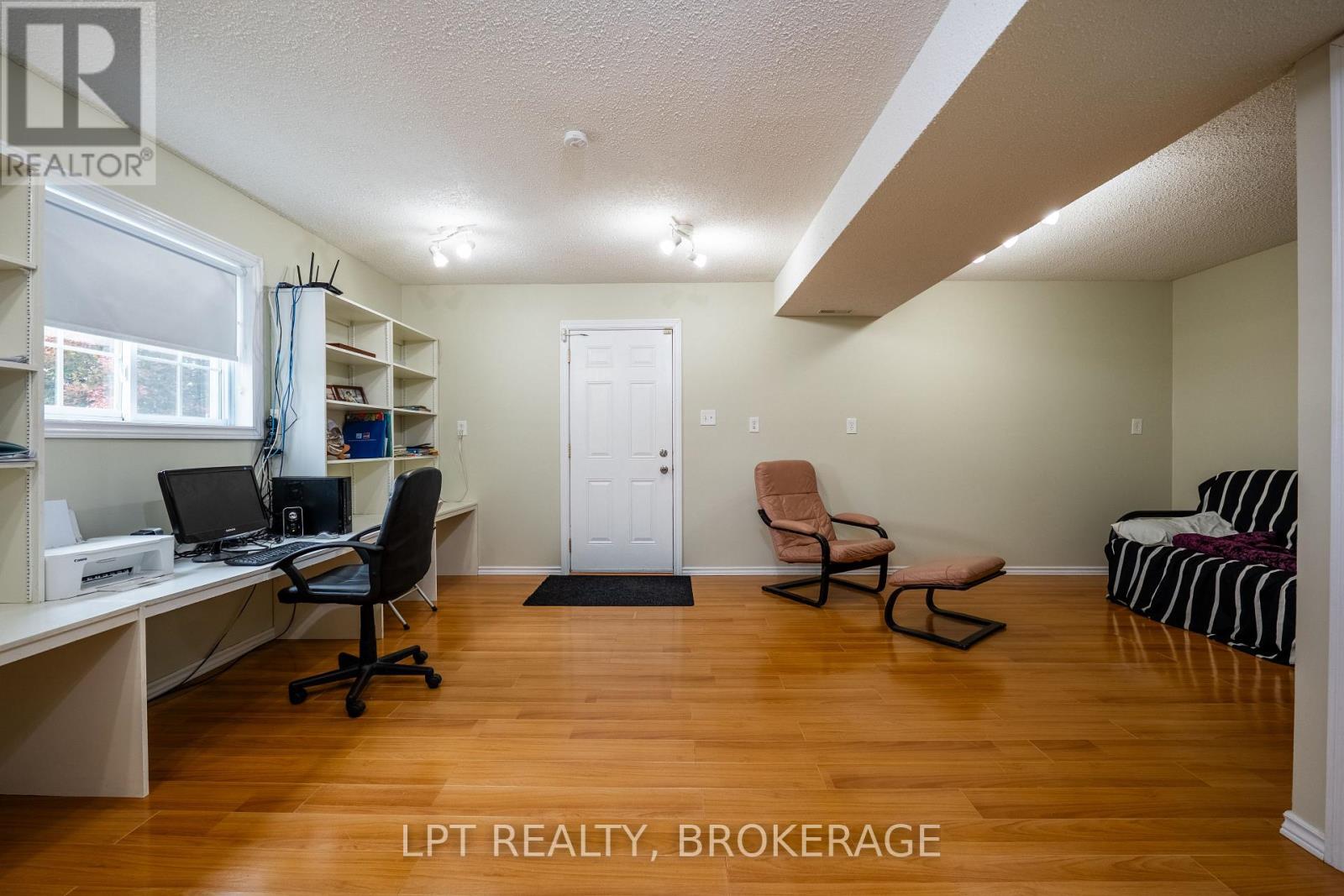 2202 Sands Road, Frontenac (Frontenac South), Ontario  K0H 1H0 - Photo 15 - X12695676