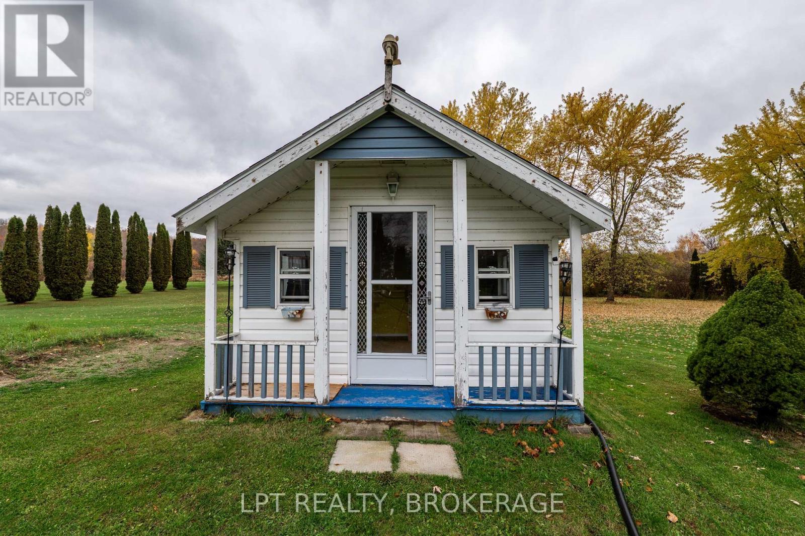 2202 Sands Road, Frontenac (Frontenac South), Ontario  K0H 1H0 - Photo 40 - X12695676