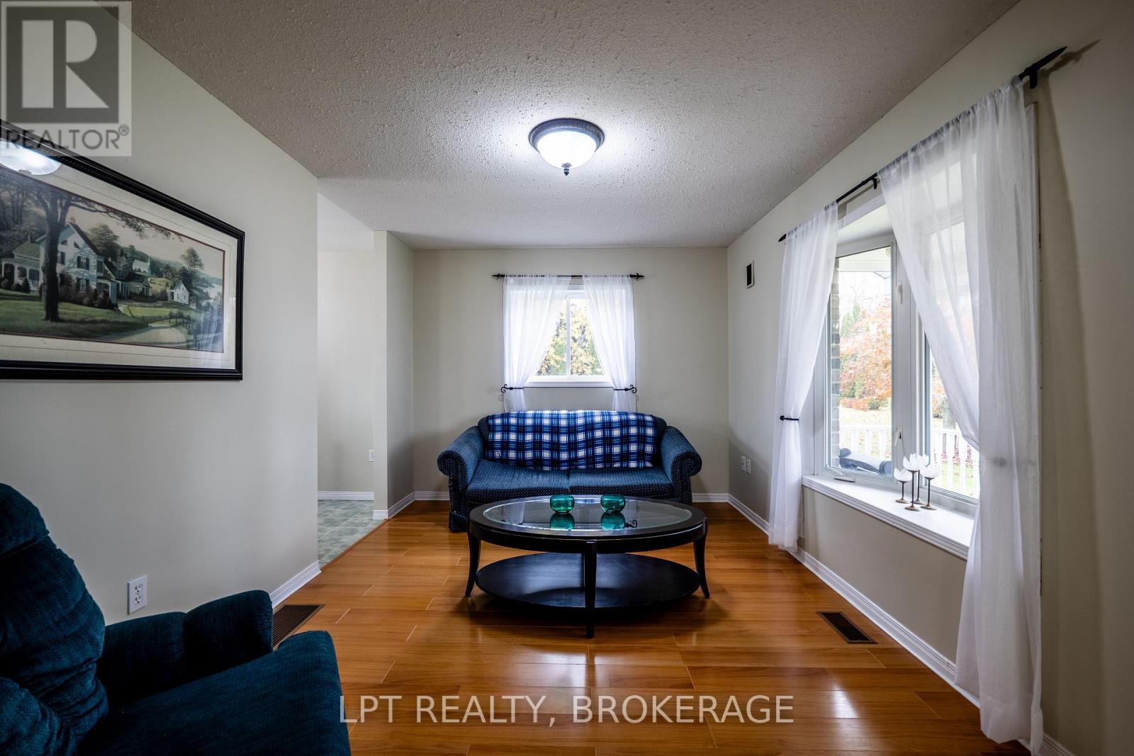 2202 Sands Road, Frontenac (Frontenac South), Ontario  K0H 1H0 - Photo 6 - X12695676