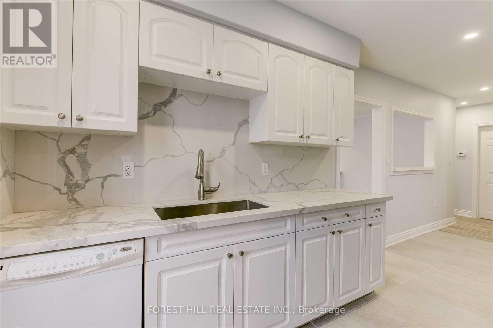 63 Cardinal Drive, Hamilton, Ontario  L9A 4H6 - Photo 5 - X12695310