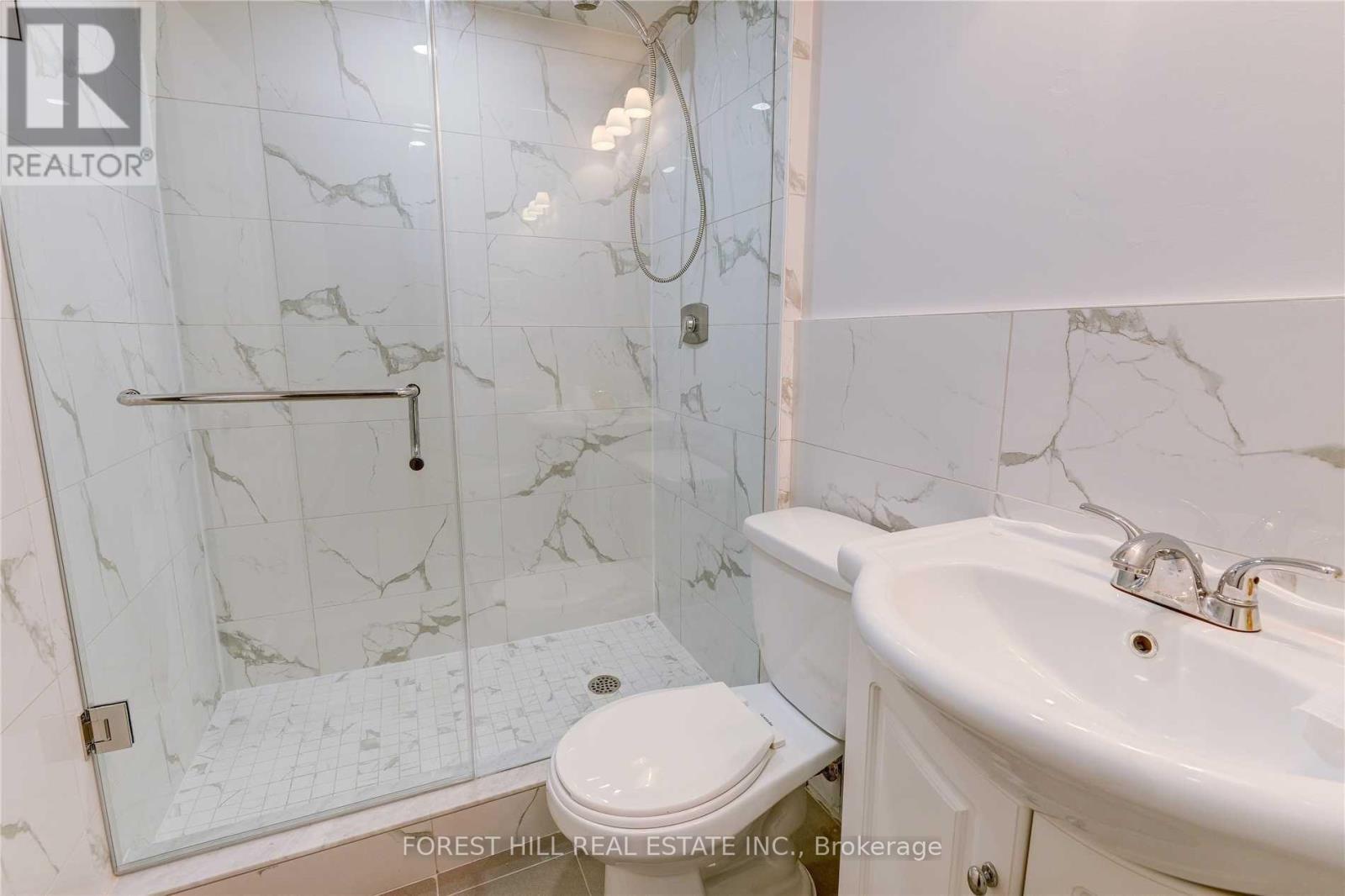 63 Cardinal Drive, Hamilton, Ontario  L9A 4H6 - Photo 8 - X12695310