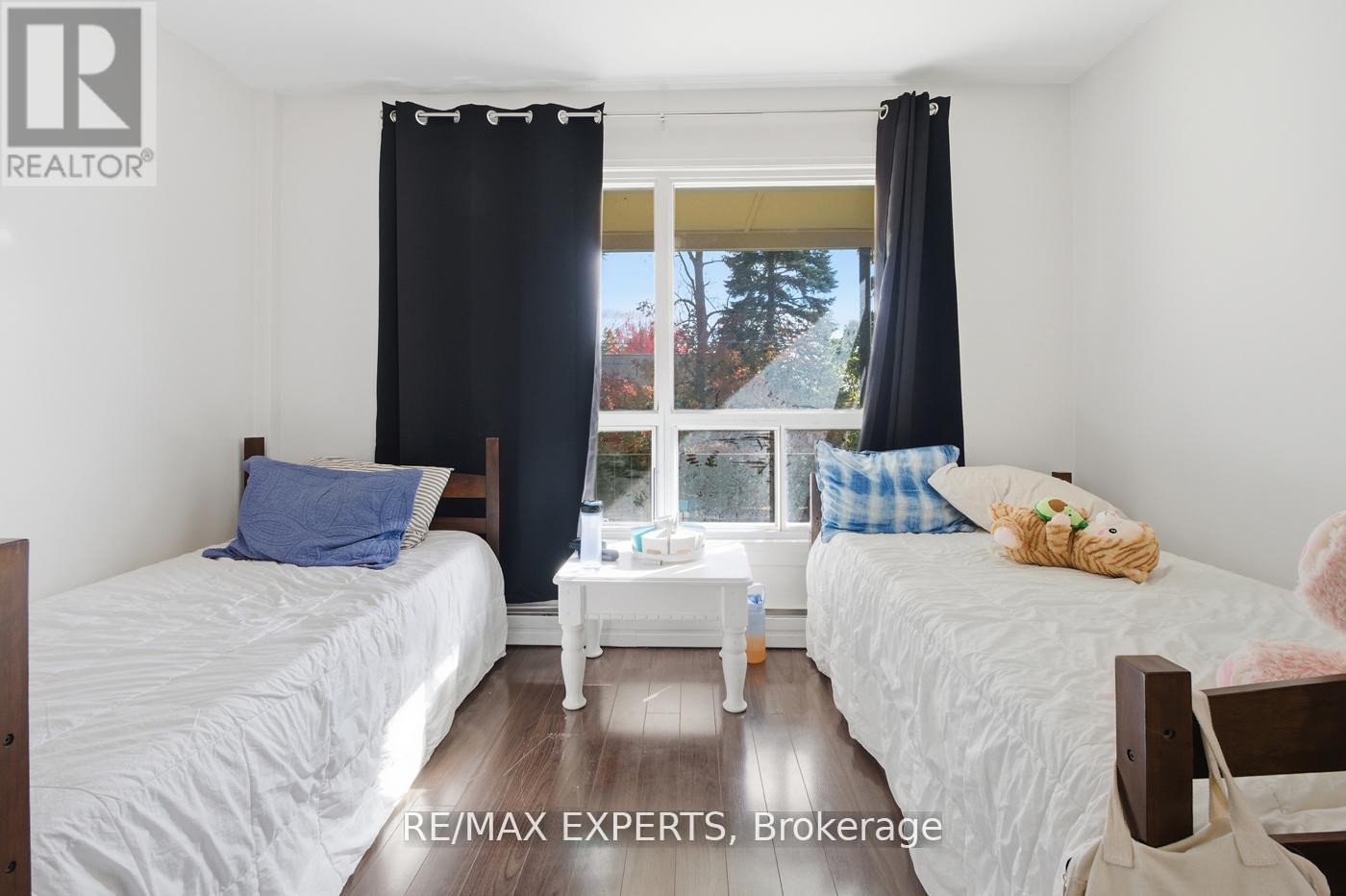 5459 Ontario Avenue, Niagara Falls, Ontario  L2E 3S4 - Photo 8 - X12695386