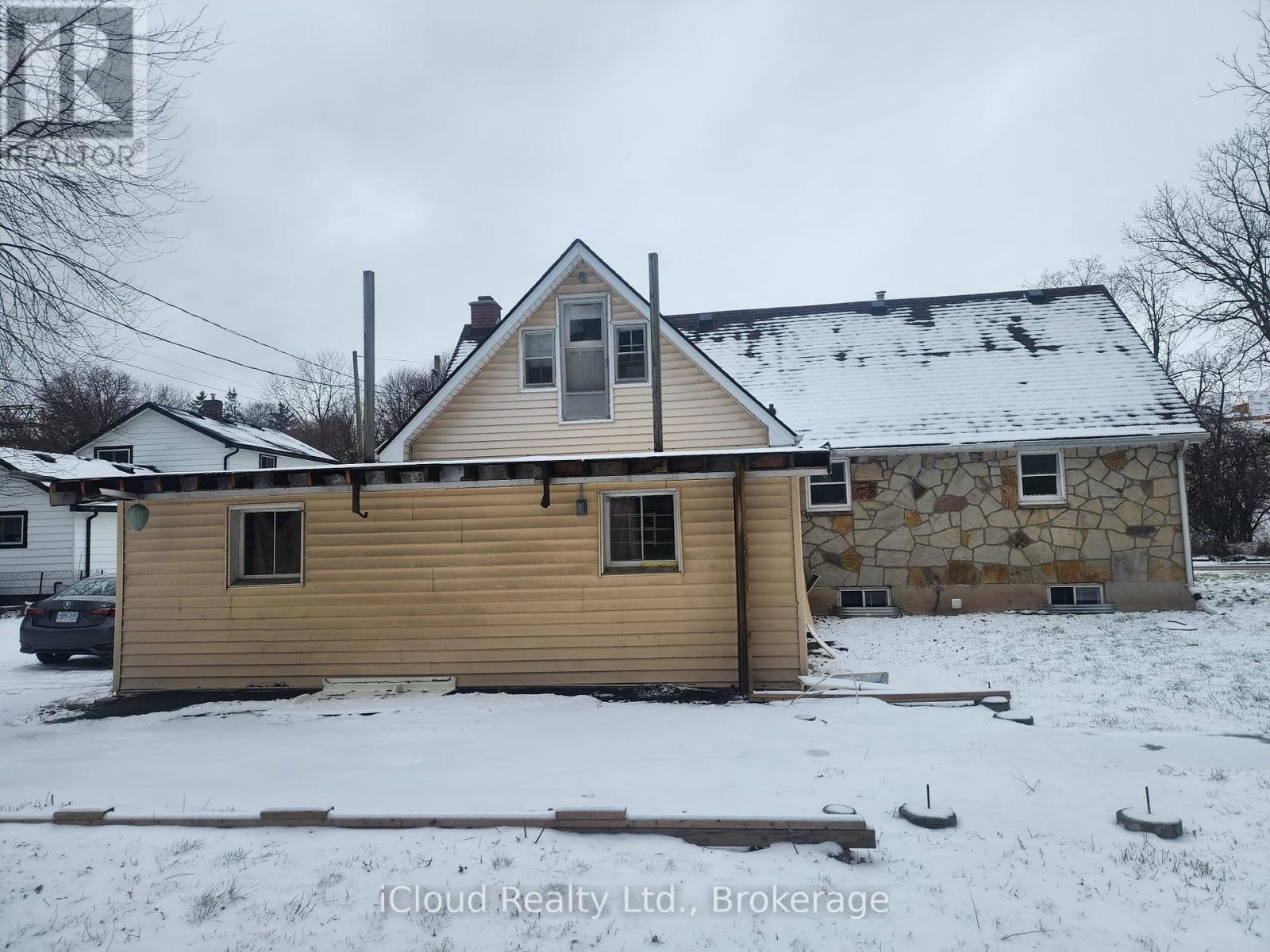 17 Goderich Street, Fort Erie, Ontario  L2A 3M3 - Photo 8 - X12695414