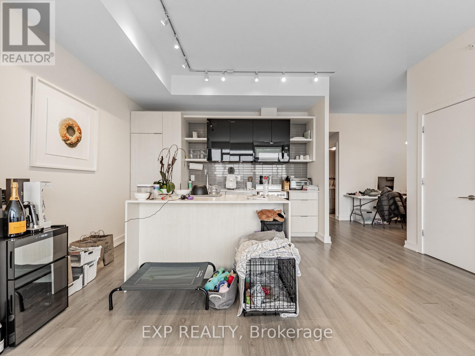 811 - 6 Parkwood Avenue, Toronto, Ontario  M4V 1V1 - Photo 12 - C12674552