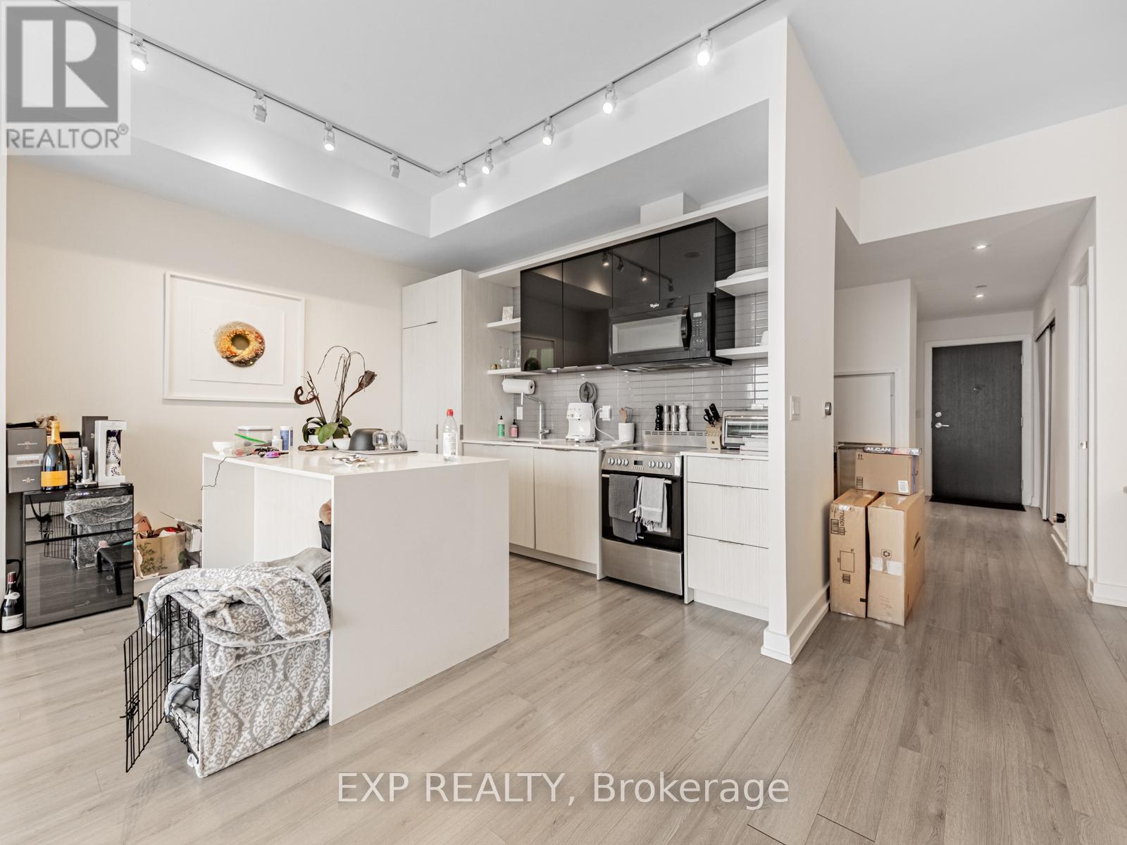 811 - 6 Parkwood Avenue, Toronto, Ontario  M4V 1V1 - Photo 11 - C12674552