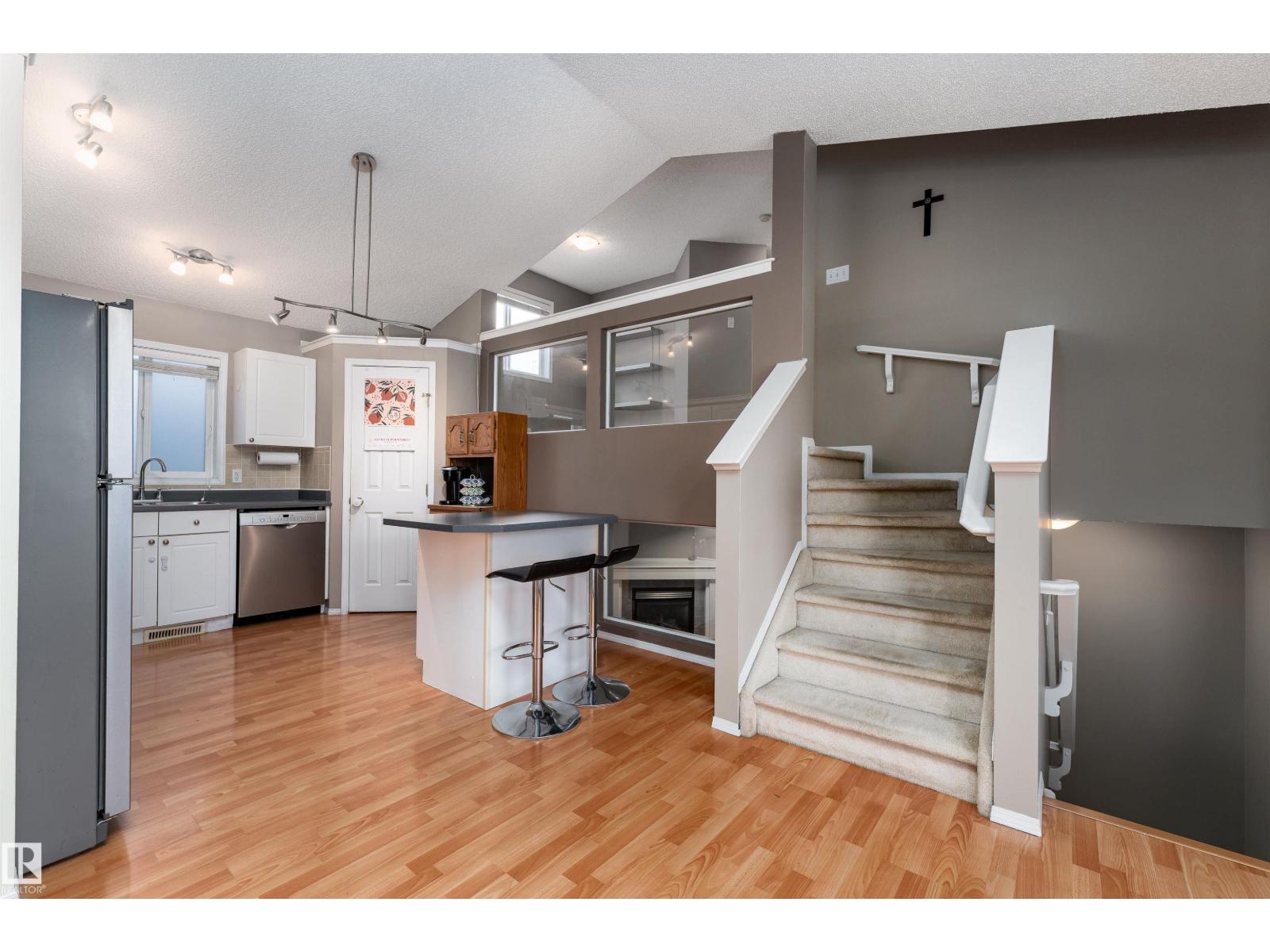 1204 Gillespie Cr Nw, Edmonton, Alberta  T5T 6M5 - Photo 9 - E4469968