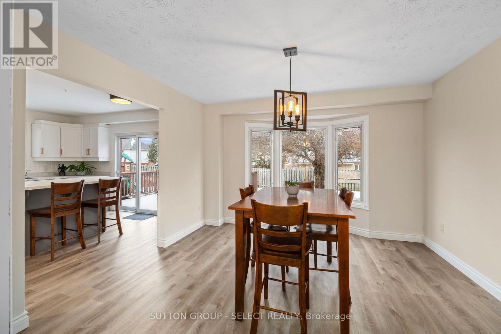 322 Lansdowne Avenue, Woodstock, Ontario  N4T 1M8 - Photo 9 - X12695570