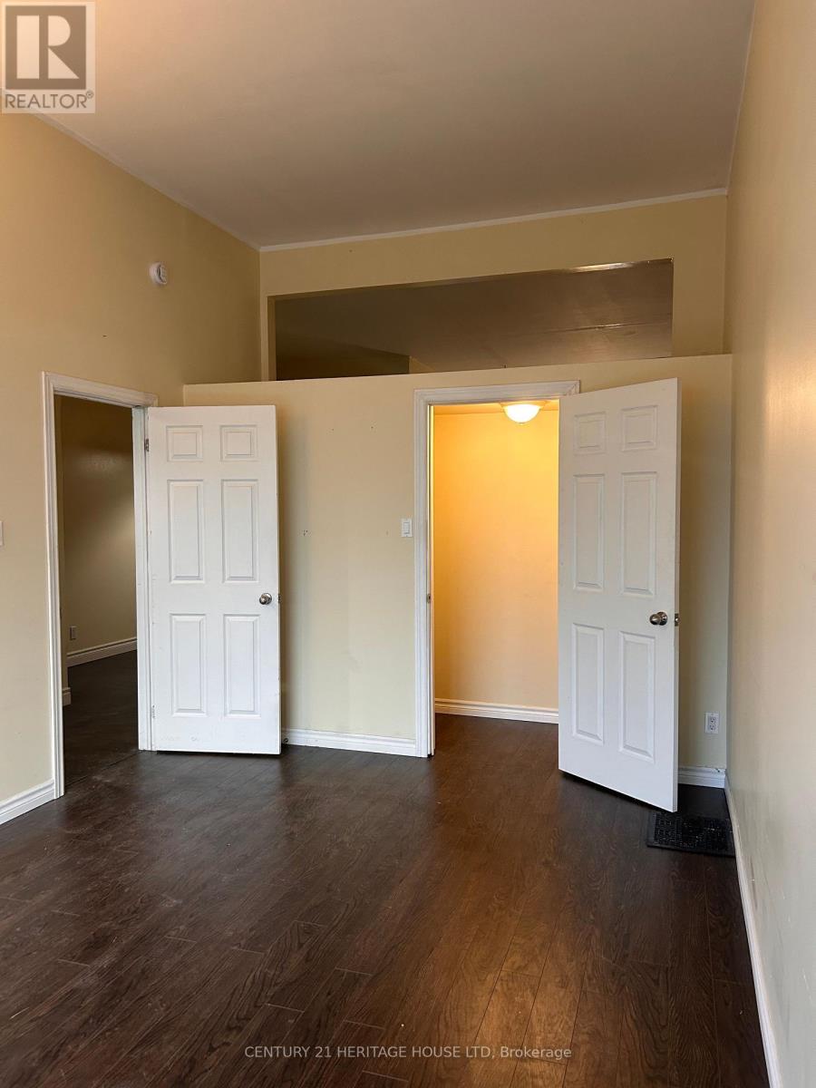 Lower - 11 Hiawatha Street, St. Thomas, Ontario  N5P 2S8 - Photo 3 - X12695674