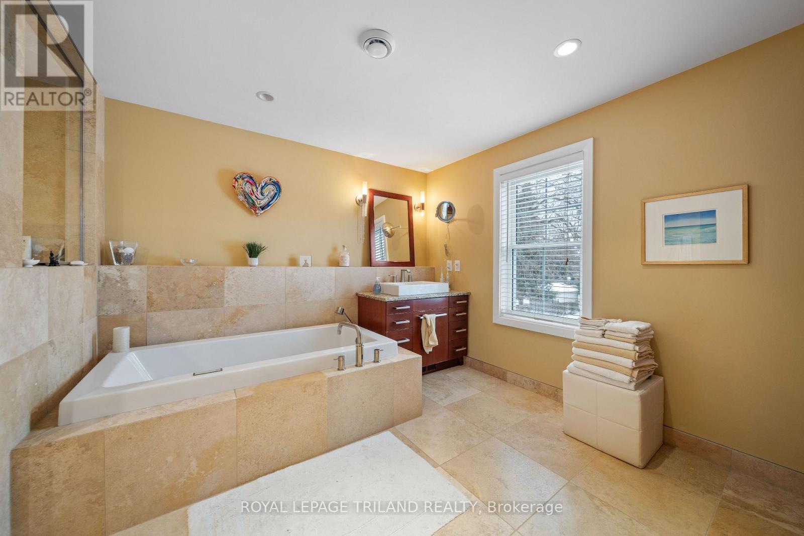 1104 The Parkway, London East, Ontario  N6A 2X3 - Photo 23 - X12695686