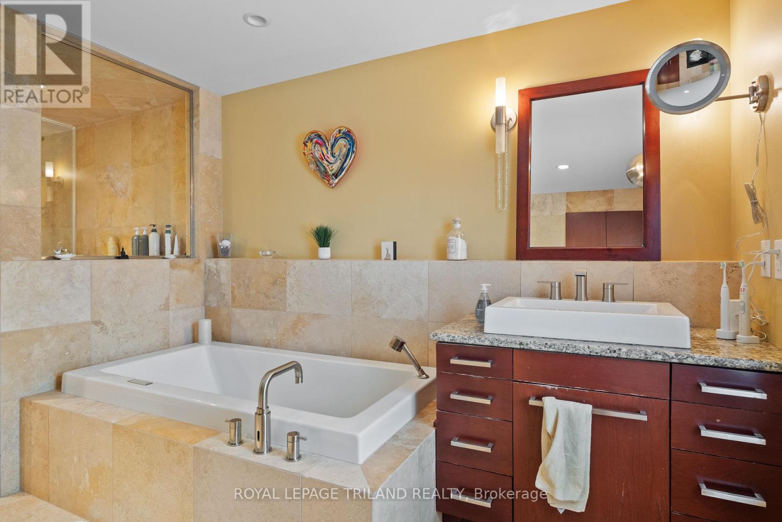 1104 The Parkway, London East, Ontario  N6A 2X3 - Photo 24 - X12695686