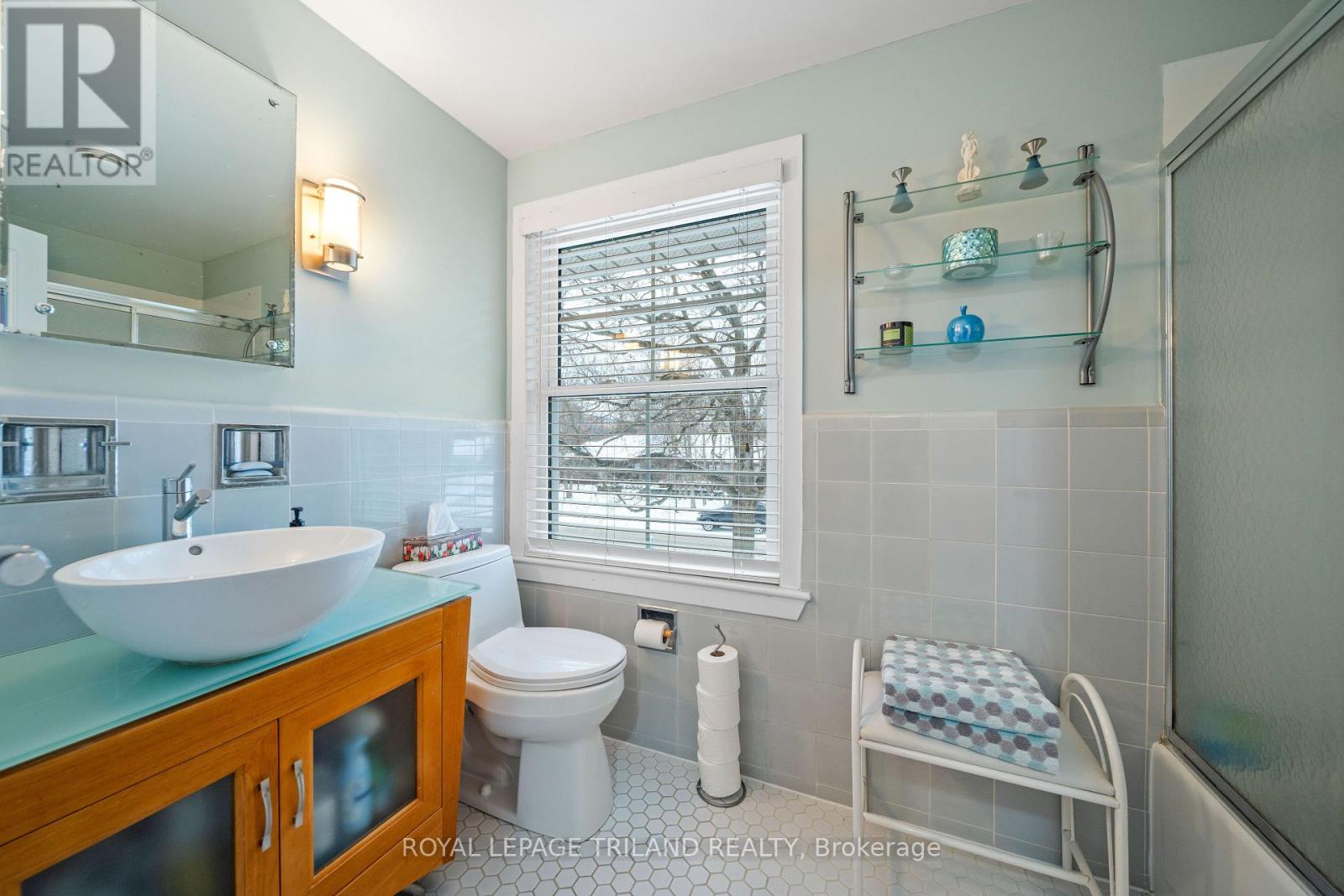 1104 The Parkway, London East, Ontario  N6A 2X3 - Photo 32 - X12695686