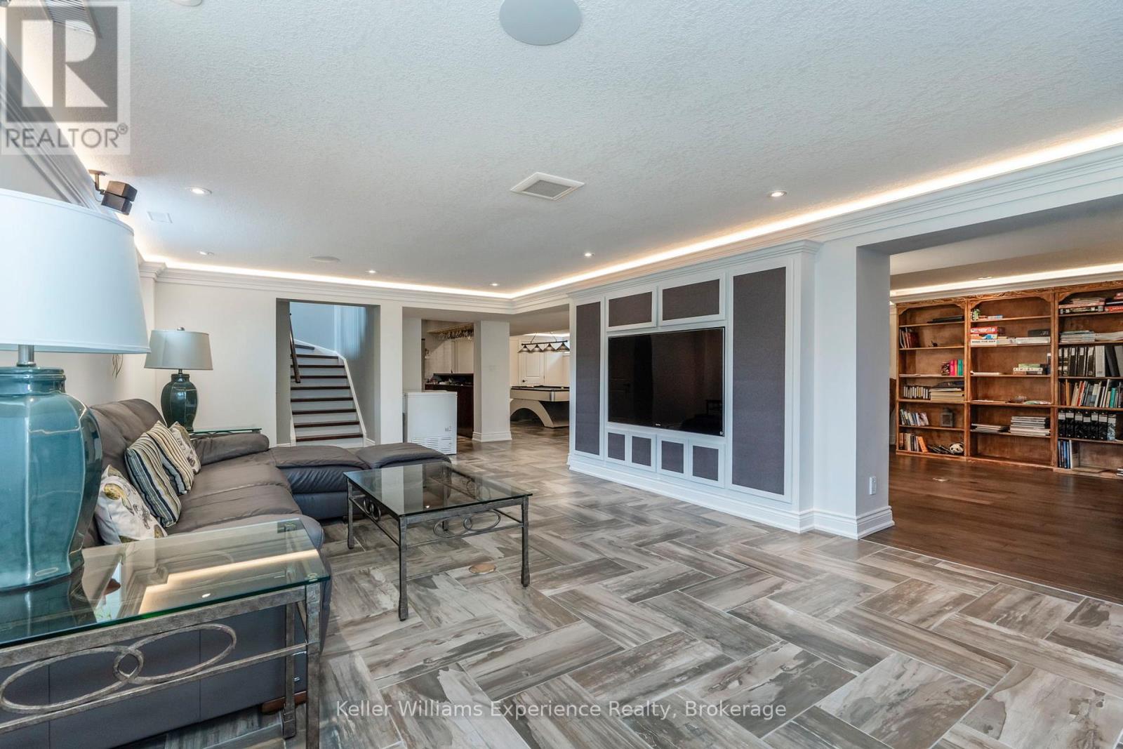 1 Topaz Court, Oro-Medonte (Sugarbush), Ontario  L0L 2E0 - Photo 24 - S12695610