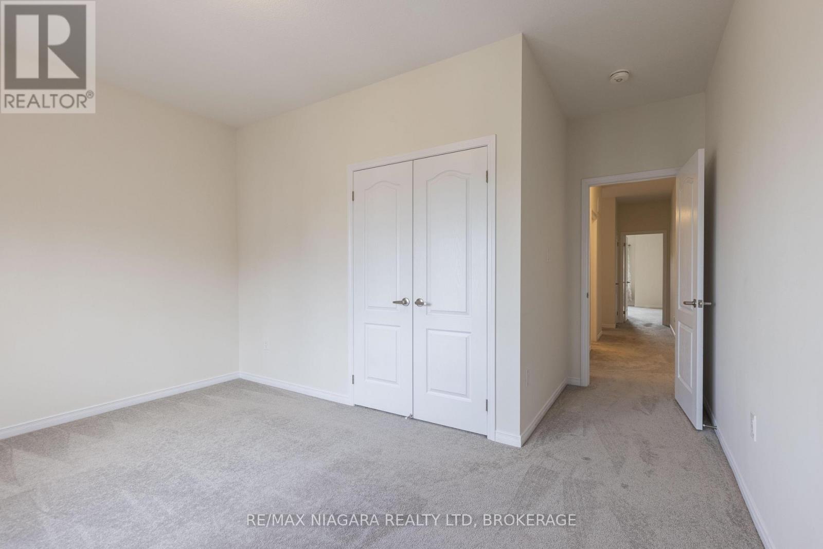 35 - 8317 Mulberry Drive, Niagara Falls, Ontario  L2H 3S9 - Photo 21 - X12465320