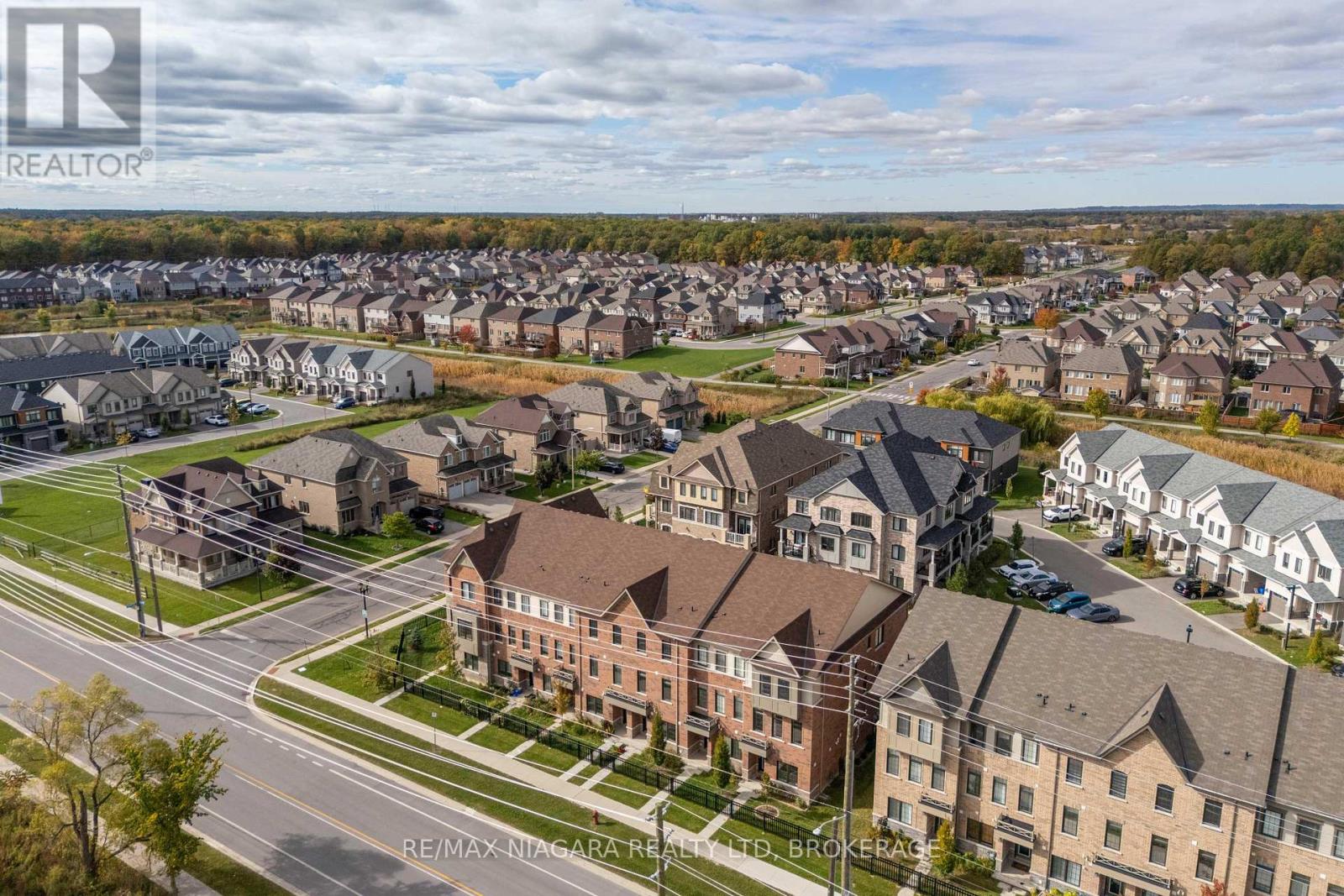 35 - 8317 Mulberry Drive, Niagara Falls, Ontario  L2H 3S9 - Photo 29 - X12465320