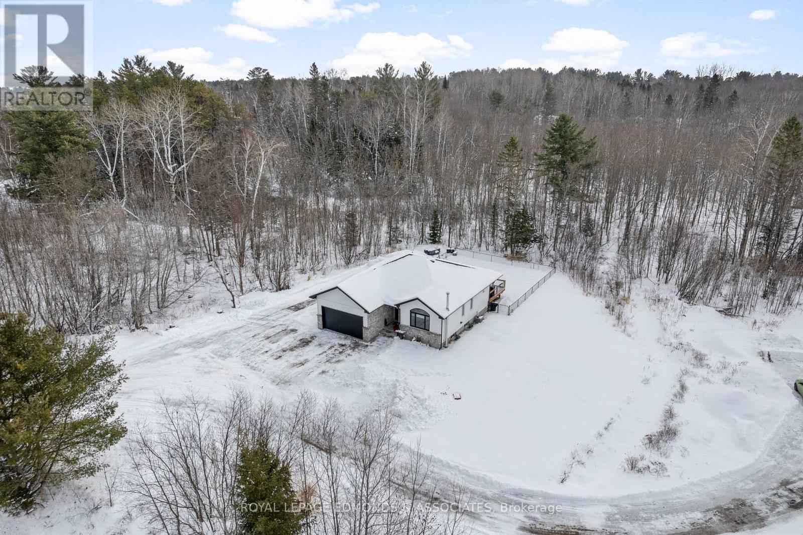 91 SANDY BEACH ROAD, Laurentian Valley, Ontario