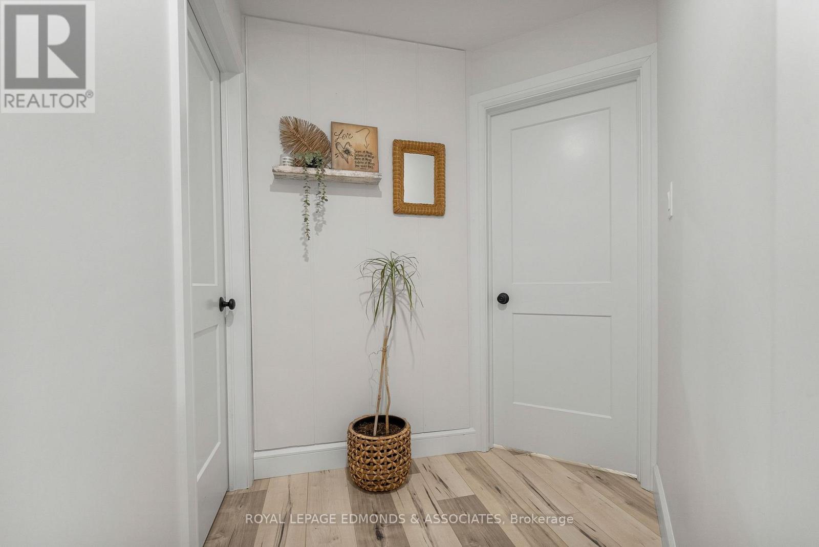 91 Sandy Beach Road, Laurentian Valley, Ontario  K8A 6W8 - Photo 20 - X12695520