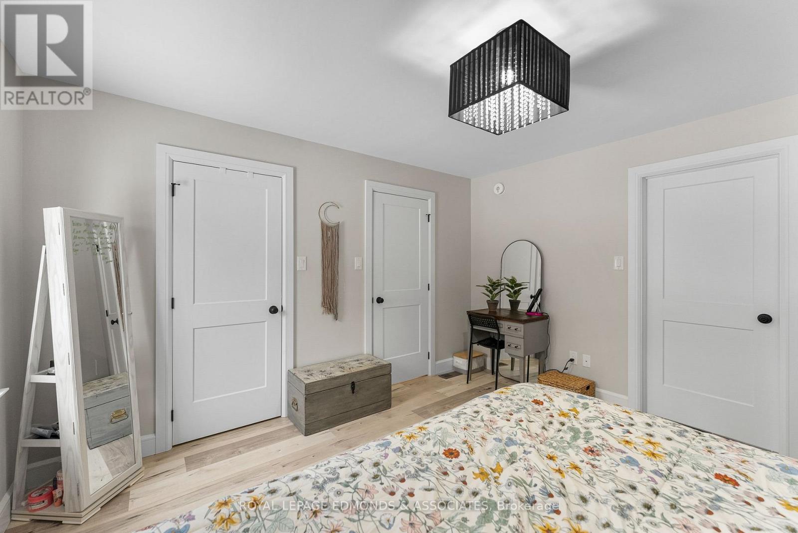 91 Sandy Beach Road, Laurentian Valley, Ontario  K8A 6W8 - Photo 22 - X12695520