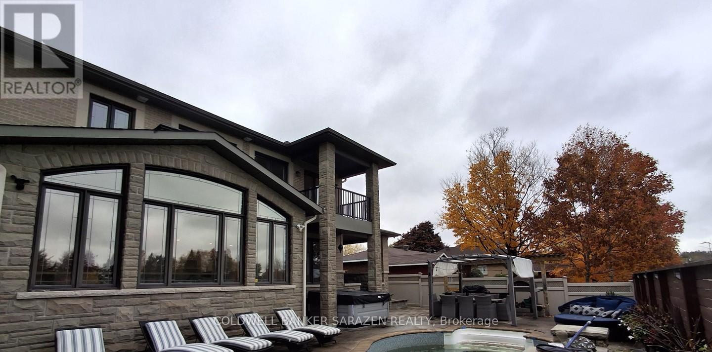 1722 Athans Avenue, Ottawa, Ontario  K1T 1L1 - Photo 2 - X12695494