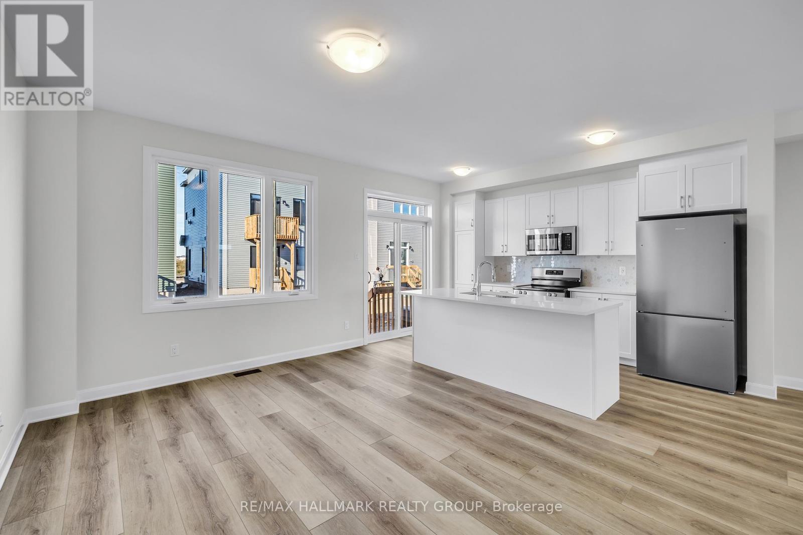 2526 Esprit Drive, Ottawa, Ontario  K4A 5T2 - Photo 5 - X12695578