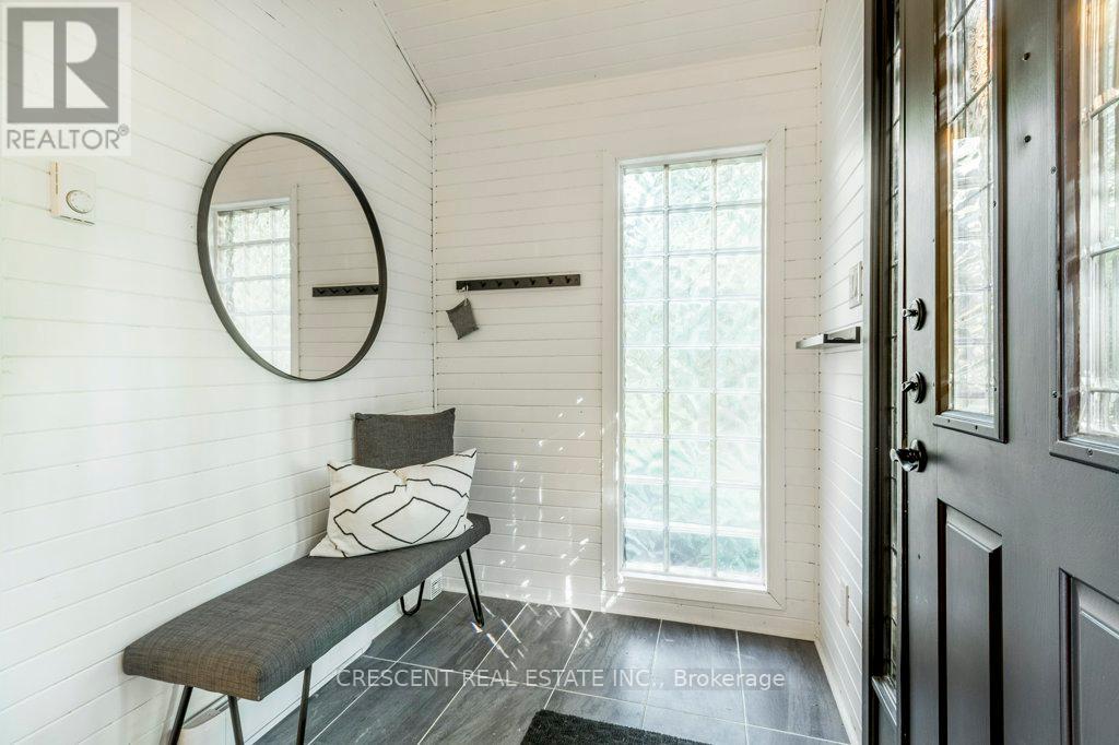 37 Georgian Manor Drive, Collingwood, Ontario  L9Y 3Z1 - Photo 4 - S12434065