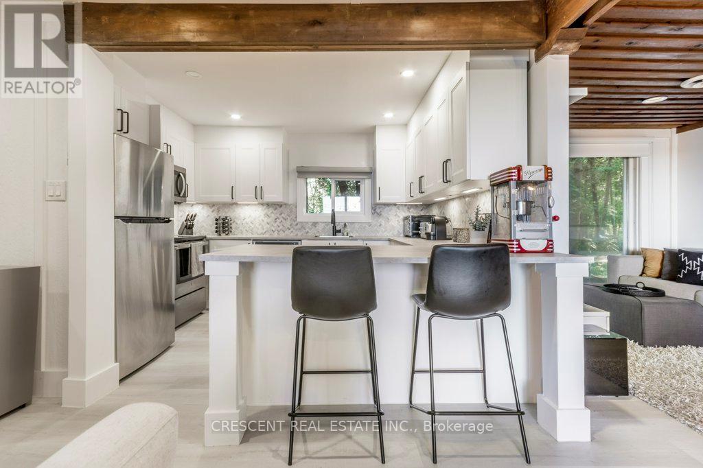 37 Georgian Manor Drive, Collingwood, Ontario  L9Y 3Z1 - Photo 10 - S12434065