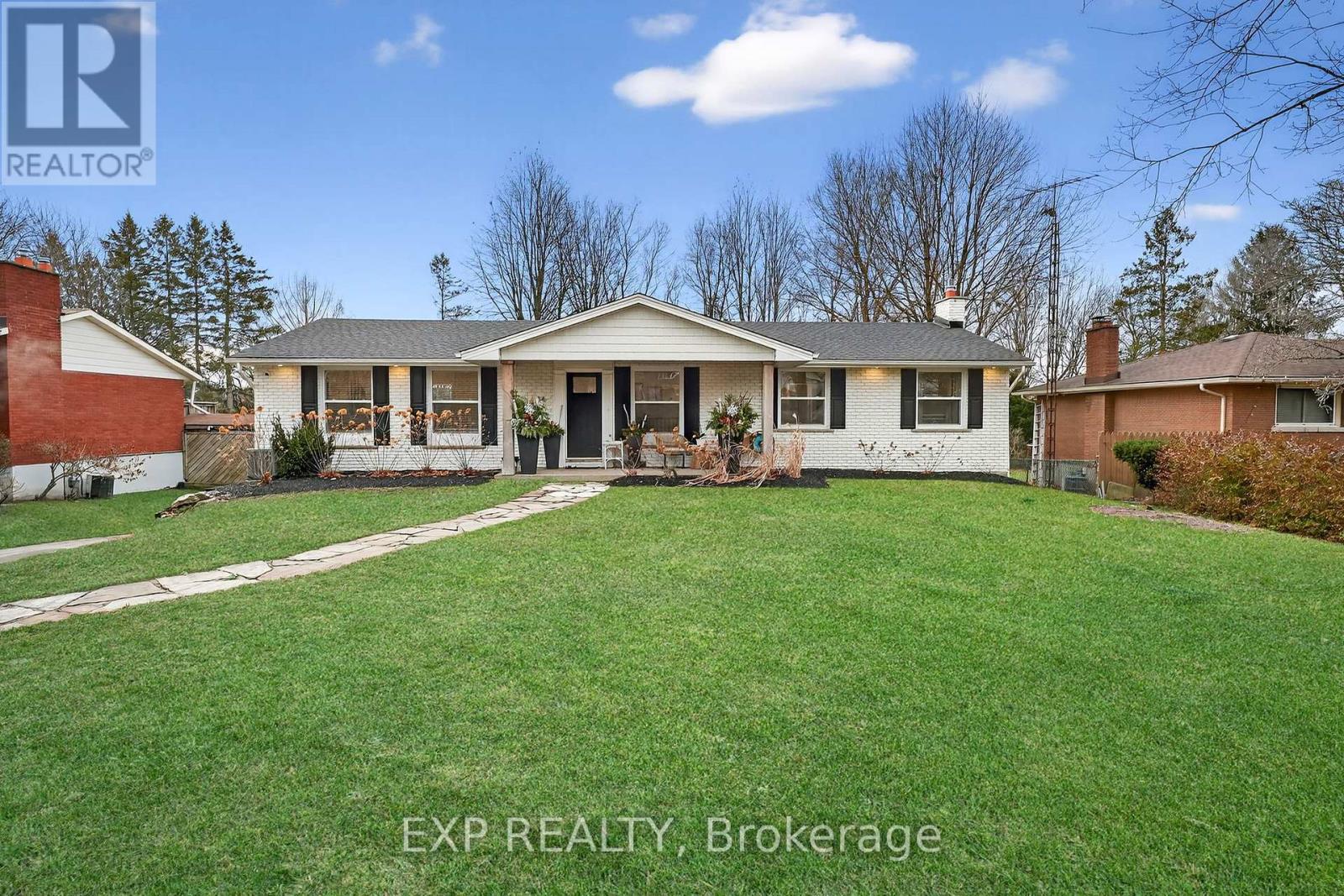 34 Pancake Lane, Pelham, Ontario  L3E 0J5 - Photo 2 - X12695598