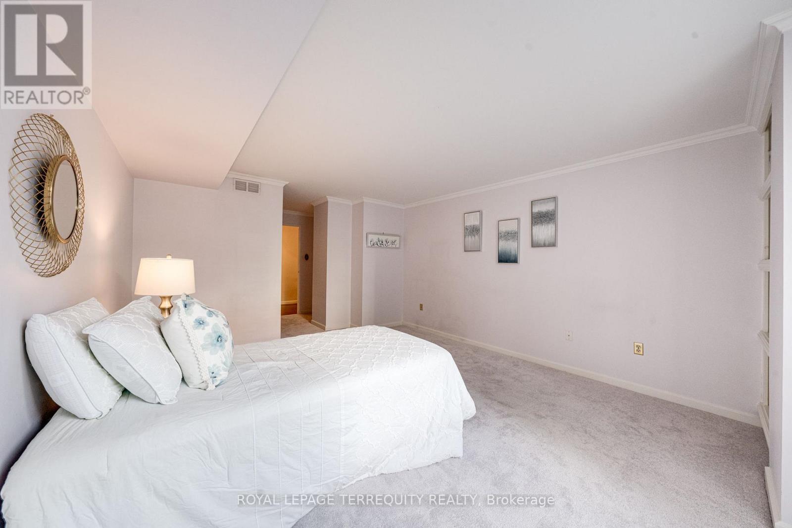 310 - 80 Front Street E, Toronto, Ontario  M5E 1T4 - Photo 13 - C12674290