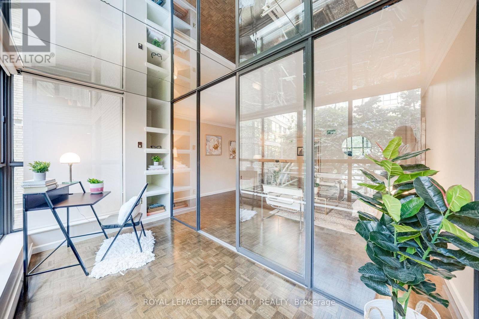 310 - 80 Front Street E, Toronto, Ontario  M5E 1T4 - Photo 18 - C12674290