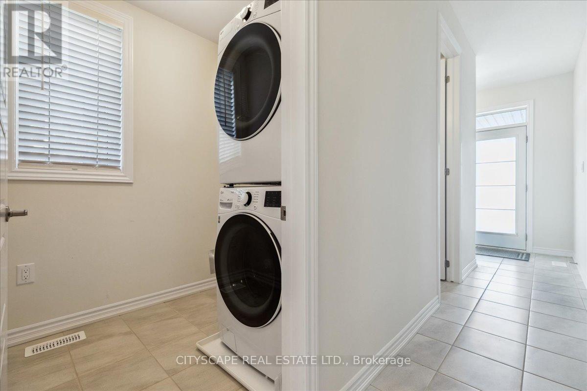 50 Whithorn Crescent, Haldimand, Ontario  N3W 0E5 - Photo 29 - X12592622