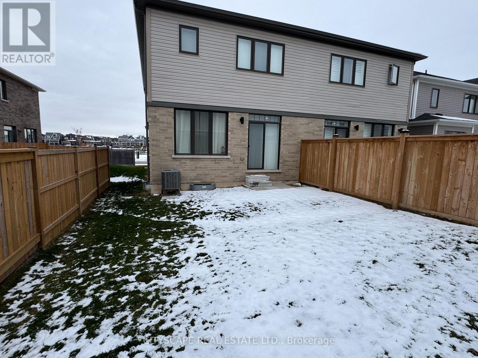 50 Whithorn Crescent, Haldimand, Ontario  N3W 0E5 - Photo 34 - X12592622