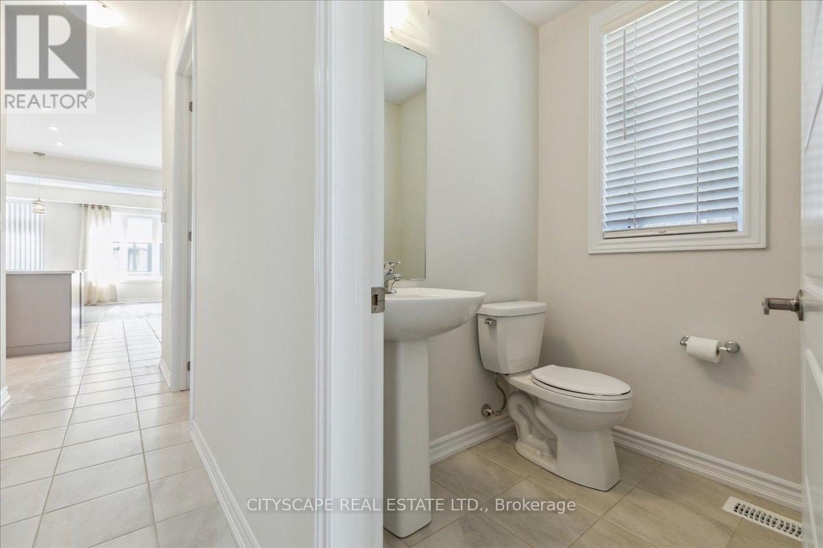 50 Whithorn Crescent, Haldimand, Ontario  N3W 0E5 - Photo 18 - X12592622