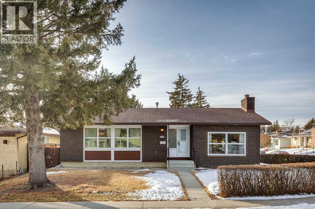 272 Thames Close NW, calgary, Alberta