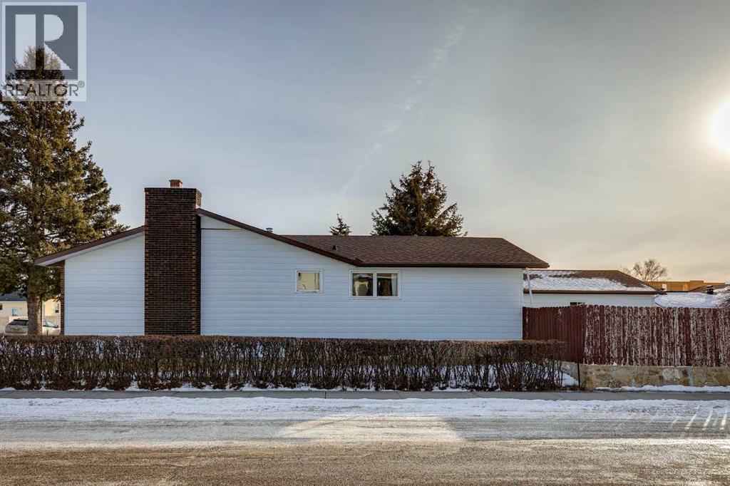 272 Thames Close Nw, Calgary, Alberta  T2K 5N4 - Photo 34 - A2277610