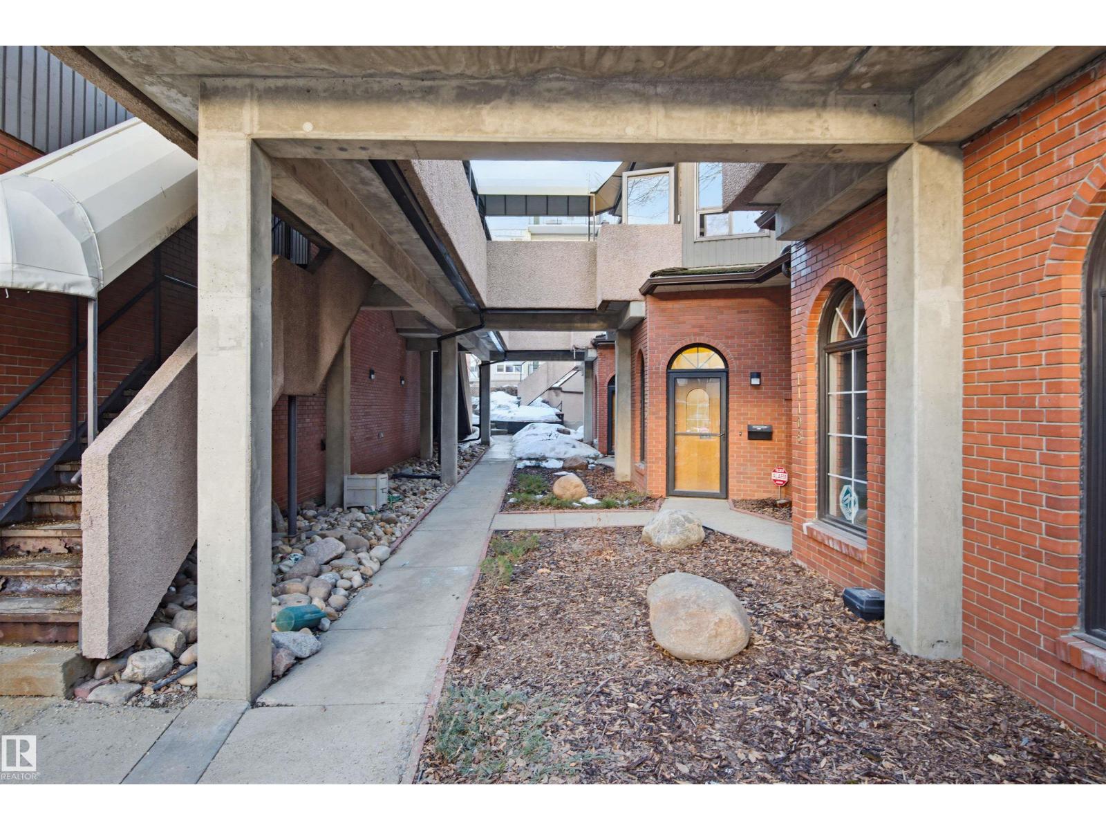 11108 83 Av Nw Nw, Edmonton, Alberta  T6G 0V1 - Photo 6 - E4469974