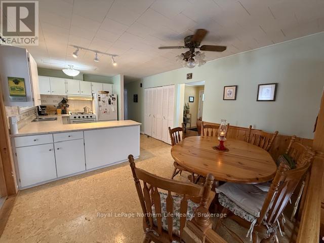 50 O'connor Drive, Temagami, Ontario  P0H 2H0 - Photo 11 - X12695614