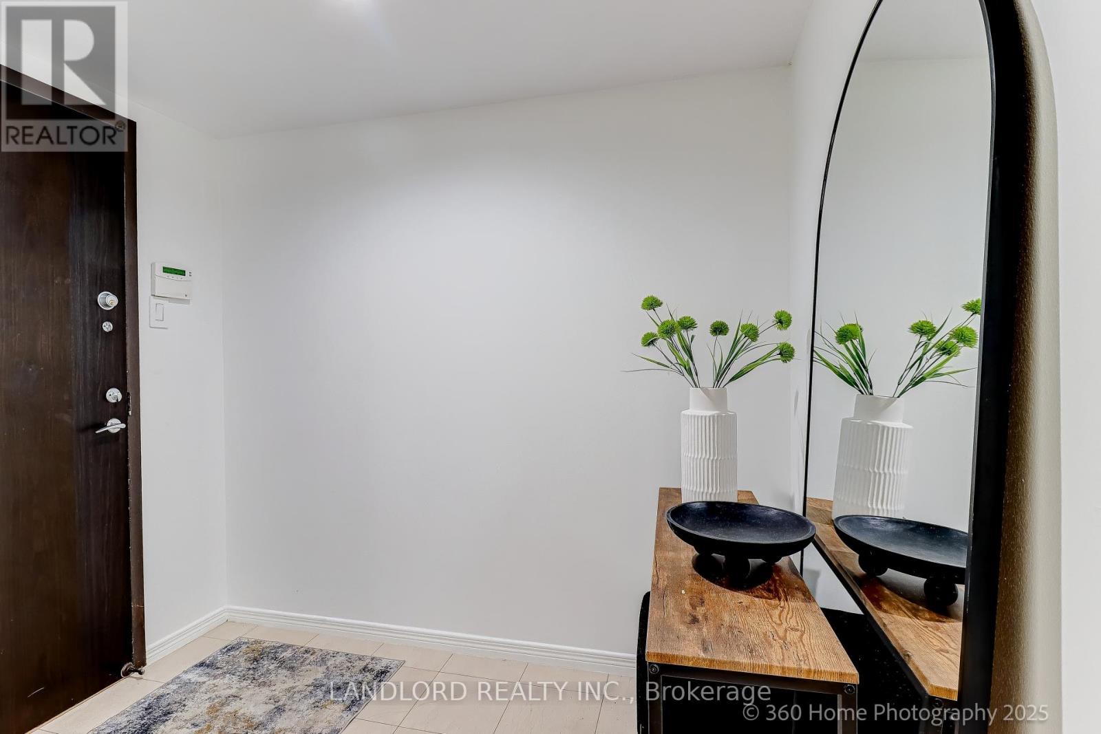 207 - 360 Bloor Street E, Toronto, Ontario  M4W 3M3 - Photo 5 - C12695474