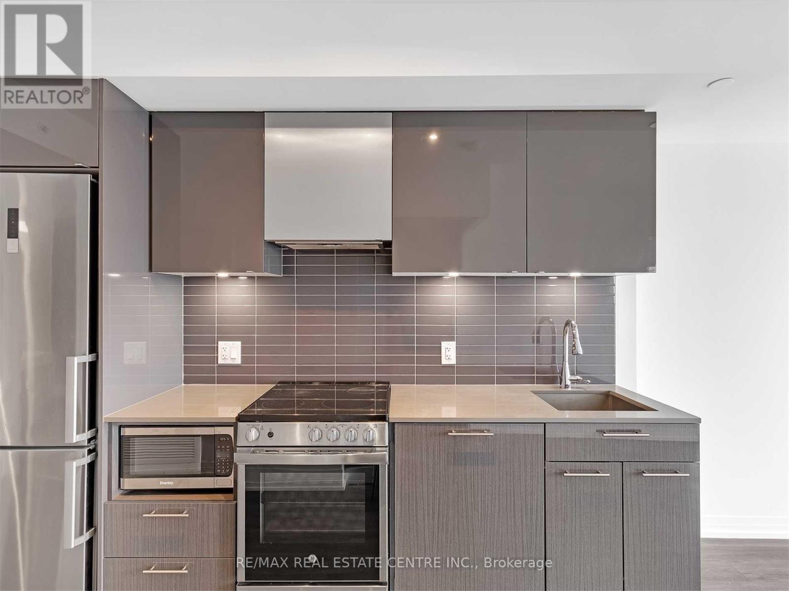 4709 - 251 Jarvis Street, Toronto, Ontario  M5B 0C3 - Photo 4 - C12695562