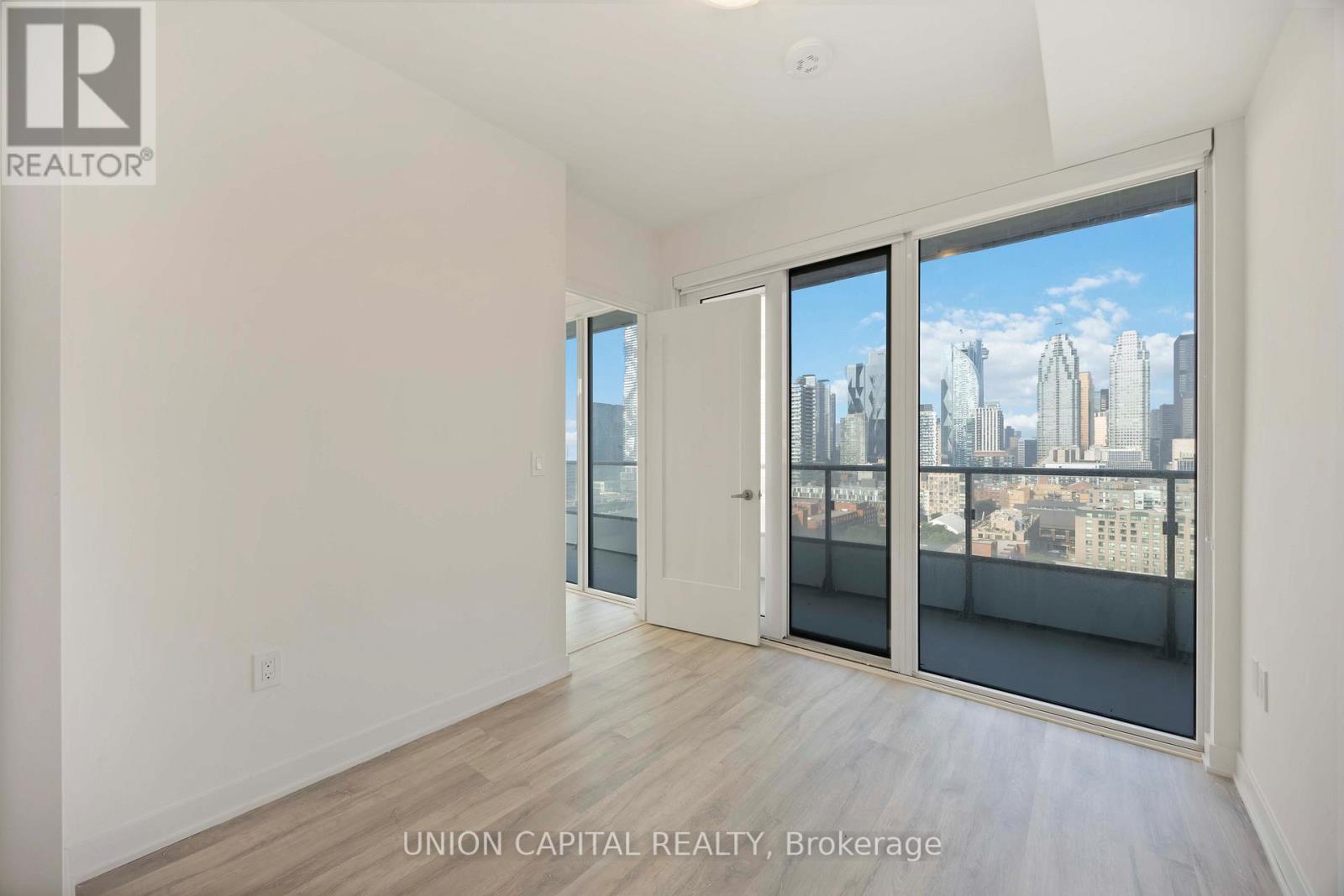 1647 - 121 Lower Sherbourne Street, Toronto, Ontario  M5A 0W8 - Photo 18 - C12695574