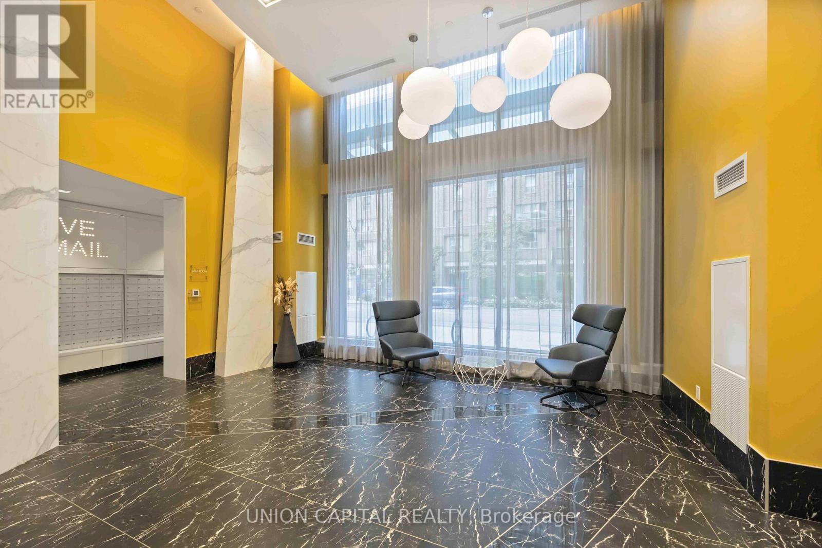 1647 - 121 Lower Sherbourne Street, Toronto, Ontario  M5A 0W8 - Photo 3 - C12695574