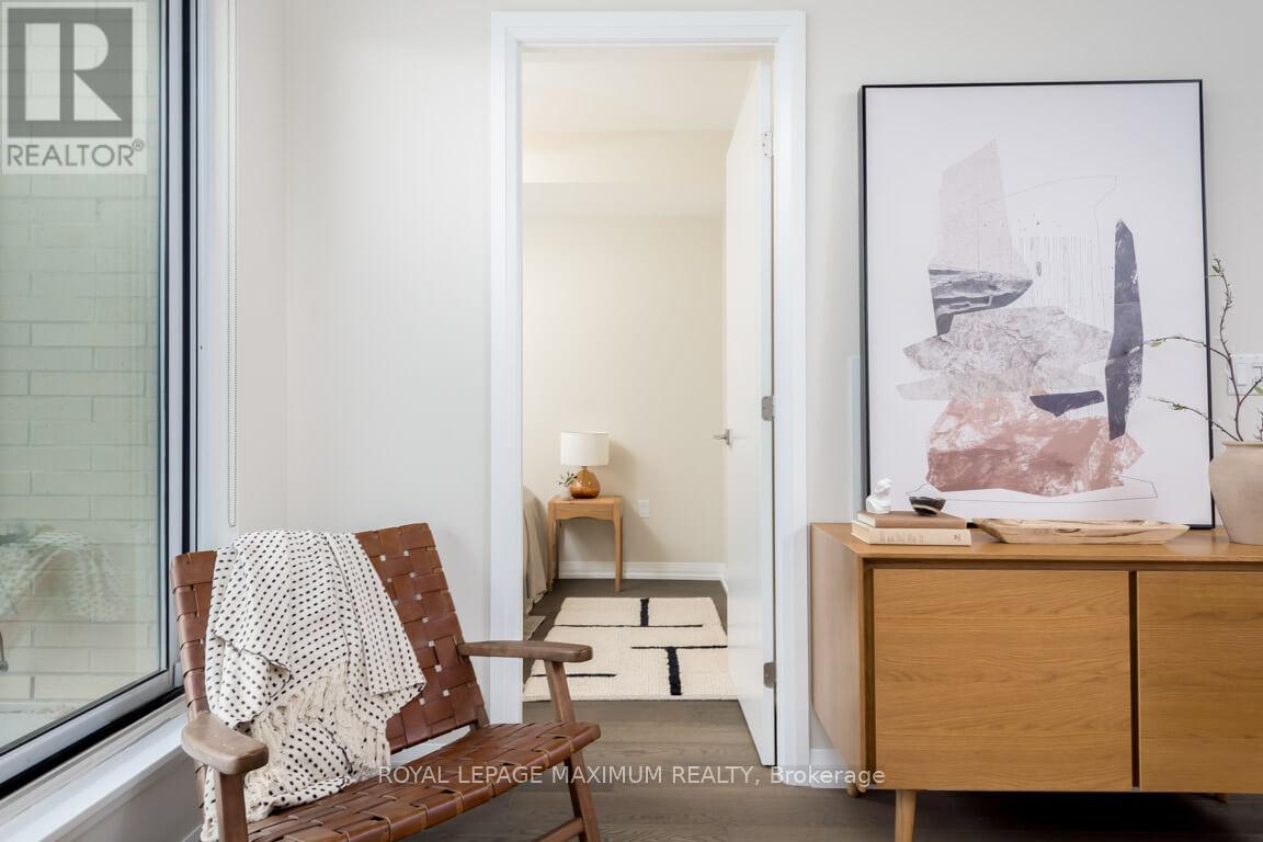 313 - 835 St Clair Avenue W, Toronto, Ontario  M6C 0A8 - Photo 16 - C12695600