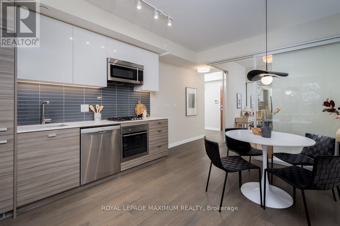 313 - 835 St Clair Avenue W, Toronto, Ontario  M6C 0A8 - Photo 6 - C12695600