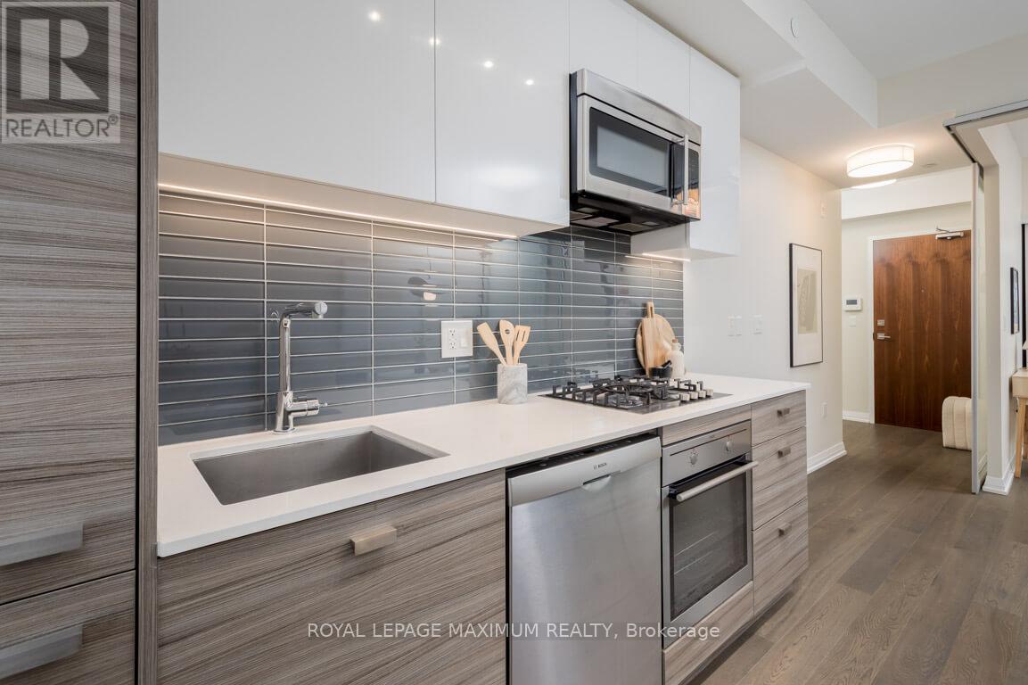 313 - 835 St Clair Avenue W, Toronto, Ontario  M6C 0A8 - Photo 9 - C12695600