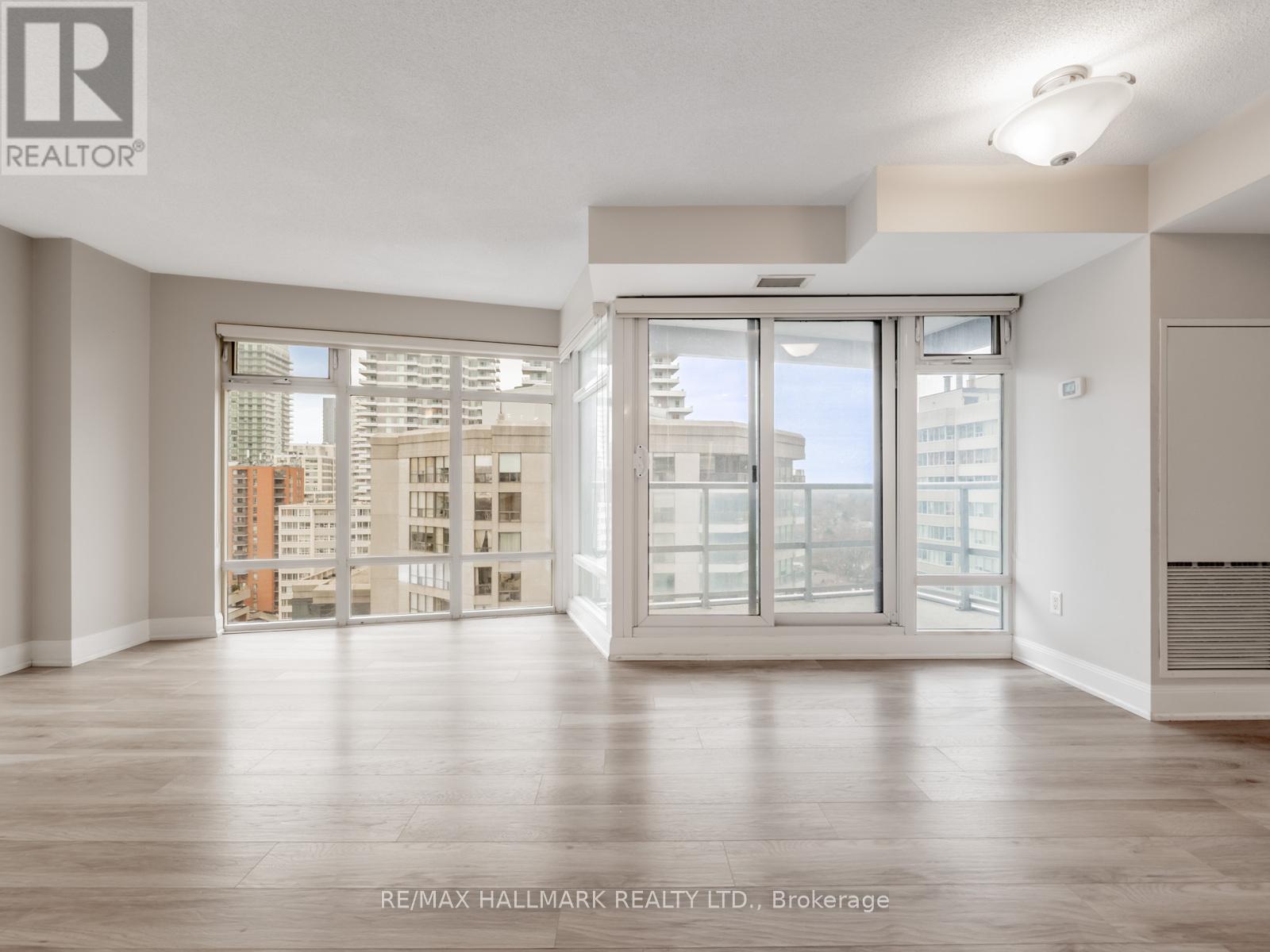 1611 - 2181 Yonge Street, Toronto, Ontario  M4S 3H7 - Photo 14 - C12695668