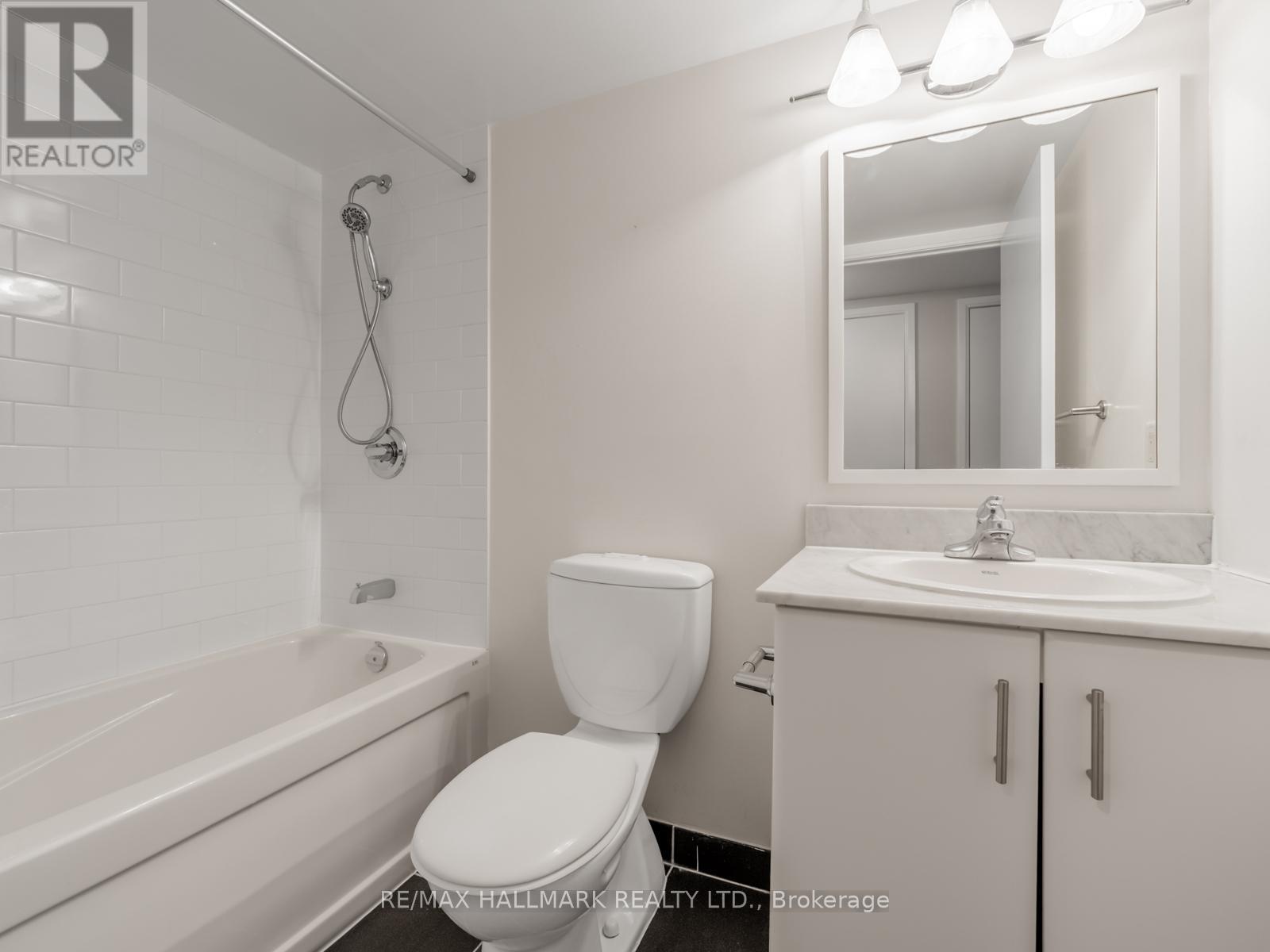 1611 - 2181 Yonge Street, Toronto, Ontario  M4S 3H7 - Photo 23 - C12695668