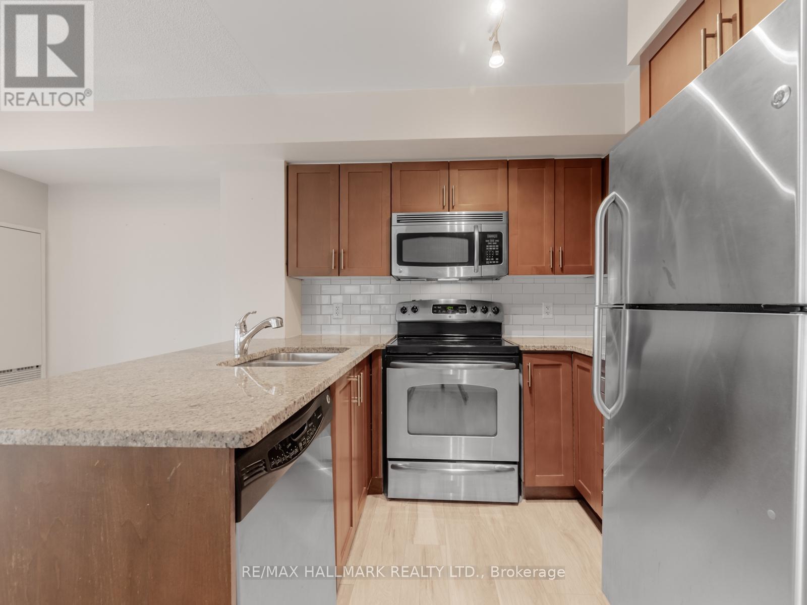 1611 - 2181 Yonge Street, Toronto, Ontario  M4S 3H7 - Photo 6 - C12695668