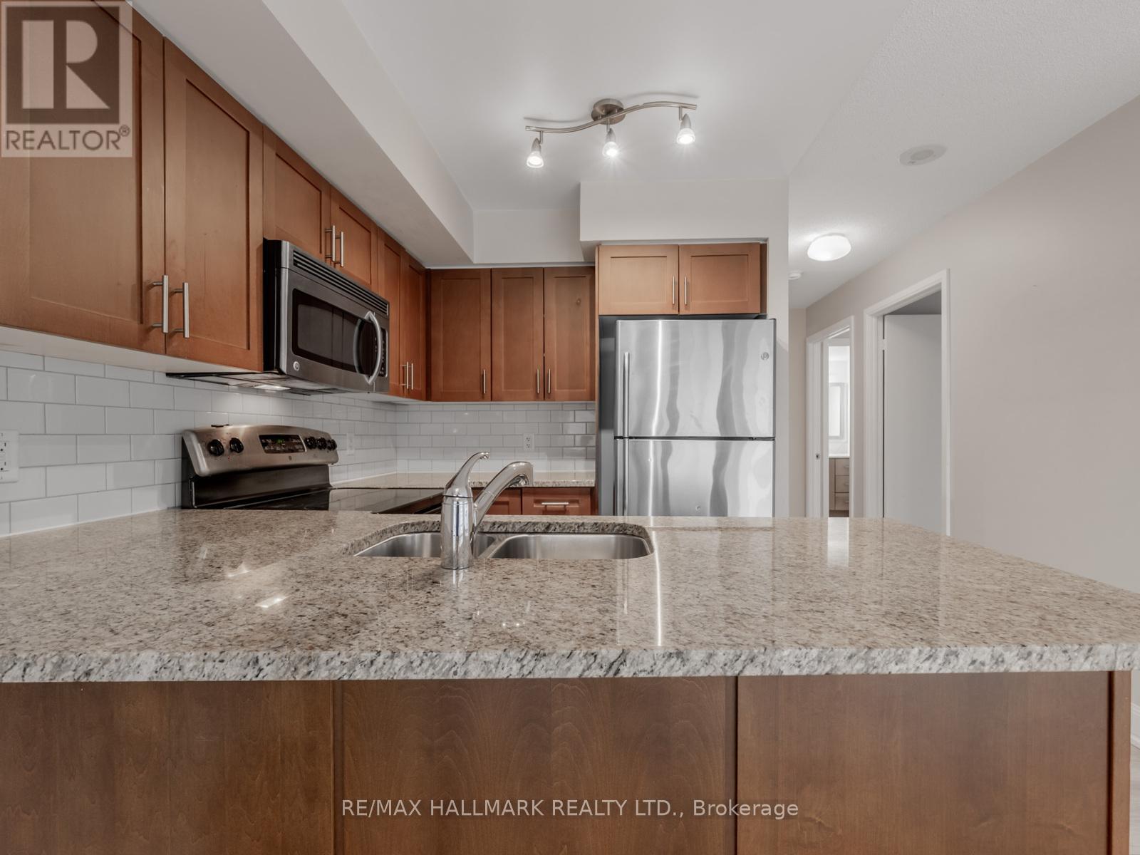 1611 - 2181 Yonge Street, Toronto, Ontario  M4S 3H7 - Photo 8 - C12695668