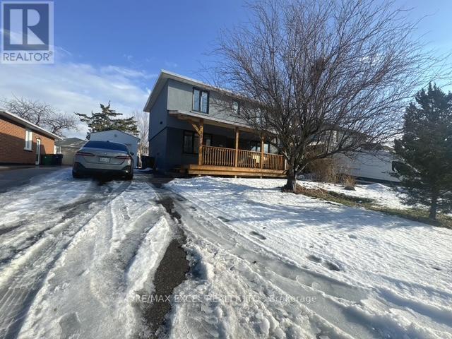 Upper - 39 Crittenden Square, Toronto (Malvern), Ontario  M1B 1V2 - Photo 2 - E12695472