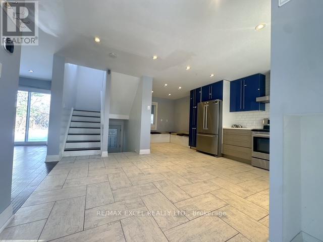 Upper - 39 Crittenden Square, Toronto (Malvern), Ontario  M1B 1V2 - Photo 4 - E12695472