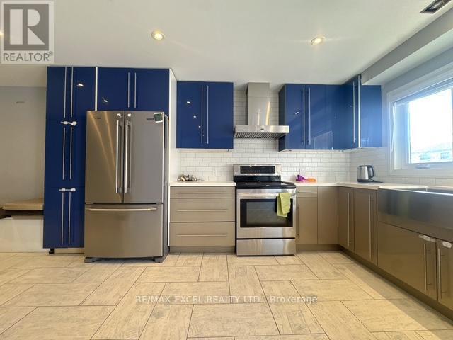 Upper - 39 Crittenden Square, Toronto (Malvern), Ontario  M1B 1V2 - Photo 6 - E12695472