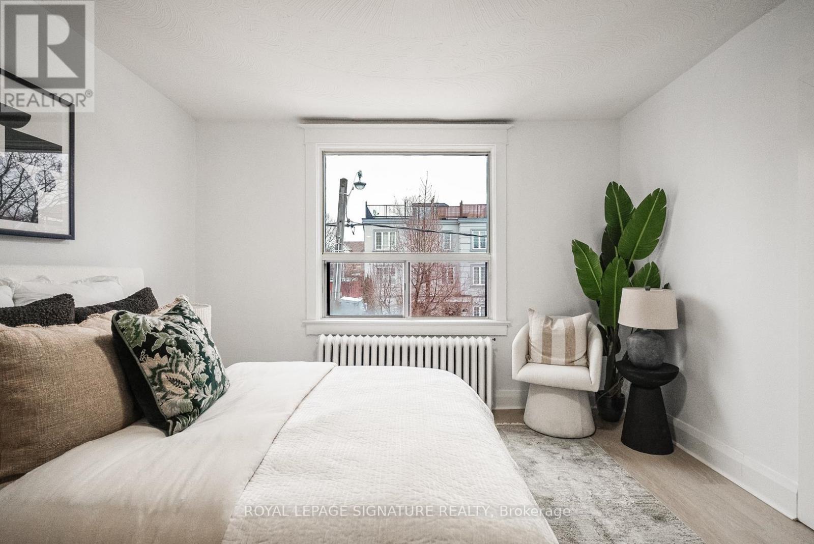 216 Parkmount Road, Toronto, Ontario  M4J 4V6 - Photo 19 - E12695560